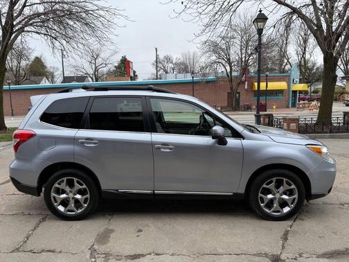 2016 Subaru Forester 2.5i Touring