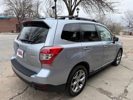 2016 Subaru Forester 2.5i Touring