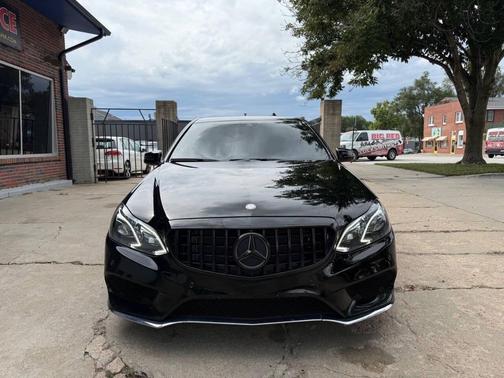 2016 Mercedes-Benz E-Class E 350 4MATIC AWD 4dr Sedan