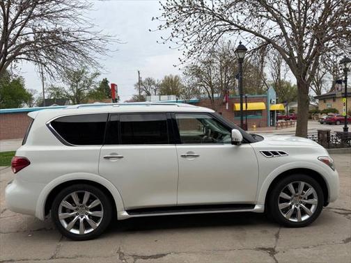 2012 INFINITI QX56 Base