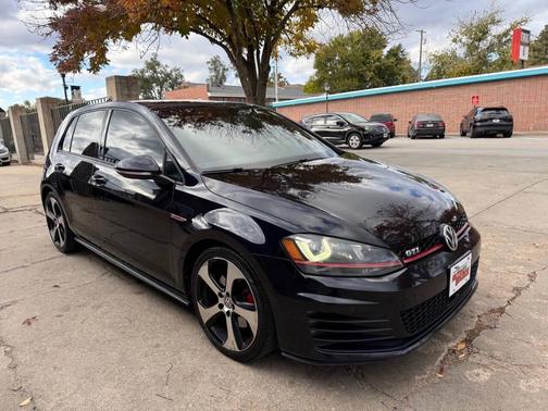2015 Volkswagen Golf GTI 2.0T SE 4-Door