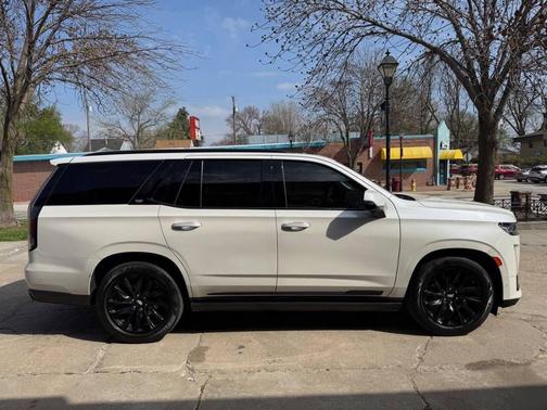 Crystal White Tricoat 2021 Cadillac Escalade Sport Platinum