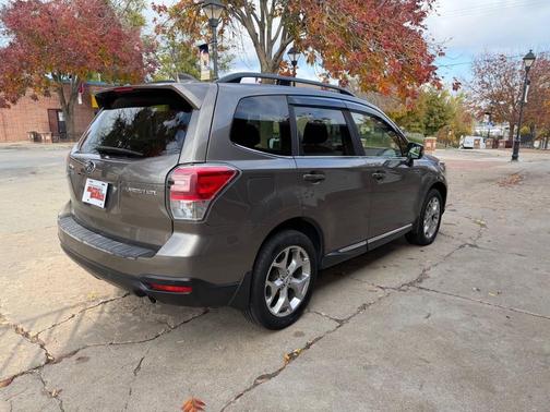 2018 Subaru Forester 2.5i Touring