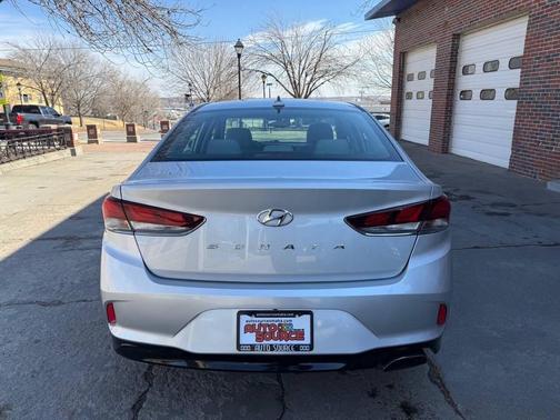 2018 Hyundai SONATA SEL