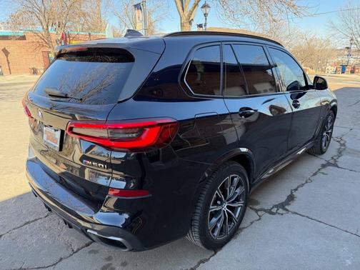 2020 BMW X5 M50i