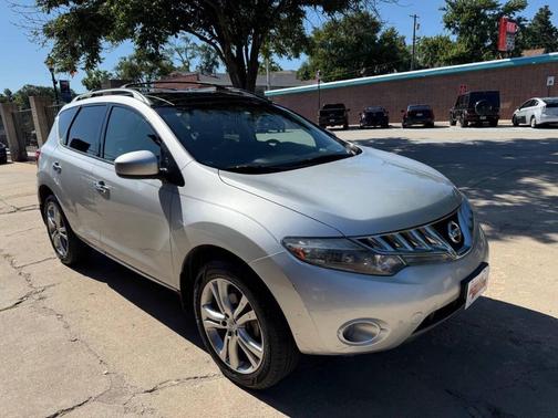 2010 Nissan Murano LE