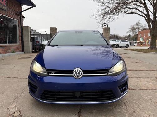 2016 Volkswagen Golf R 2.0T DSG