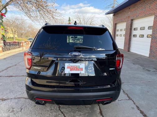 2017 Ford Explorer sport