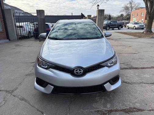 2016 Scion iM Base 4dr Hatchback CVT