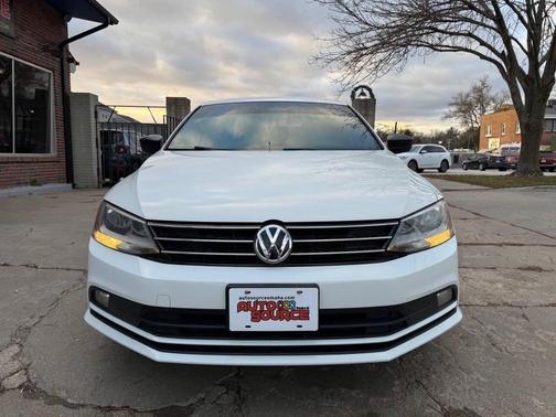 2015 Volkswagen Jetta 1.8T Sport