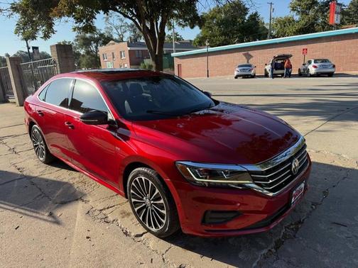 2022 Volkswagen Passat 2.0T Limited Edition