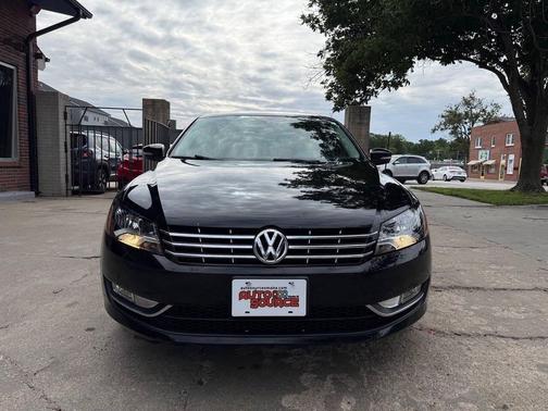 Black 2014 Volkswagen Passat 2.0L TDI DSG SEL Premium