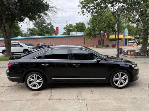 Black 2014 Volkswagen Passat 2.0L TDI DSG SEL Premium