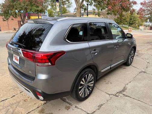 2020 Mitsubishi Outlander SEL
