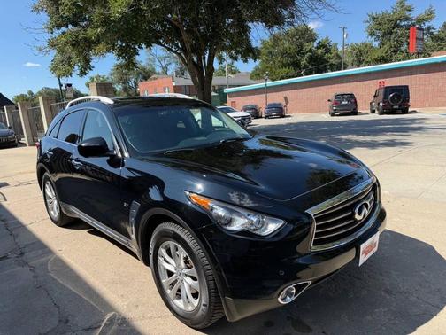 2014 INFINITI QX70 Base