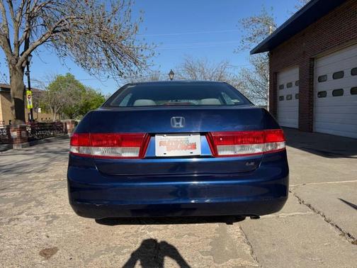 Eternal Blue Pearl 2004 Honda Accord 2.4 LX