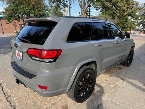 2019 Jeep Grand Cherokee Altitude