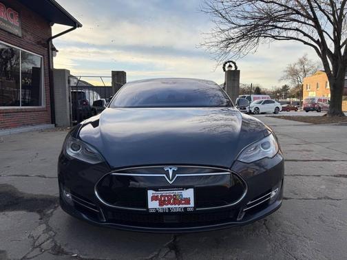 2014 Tesla Model S P85D