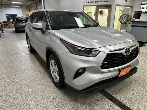 2023 Toyota Highlander LE