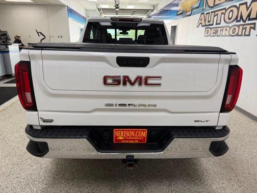 Summit White 2022 GMC Sierra 1500 SLT