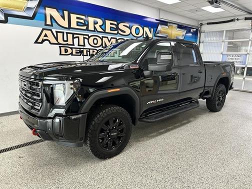 2025 GMC Sierra 2500 AT4