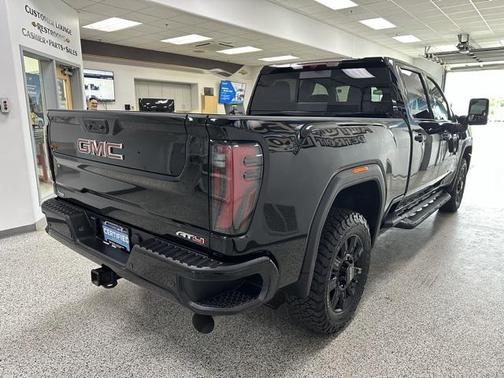 2025 GMC Sierra 2500 AT4