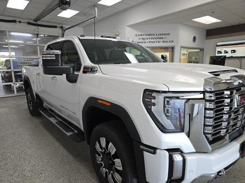 2024 GMC Sierra 2500 Denali