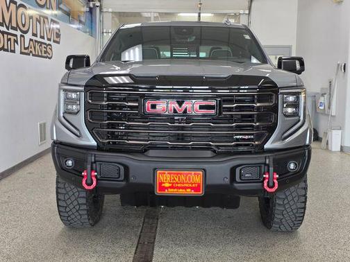 Sterling Metallic 2024 GMC Sierra 1500 AT4X