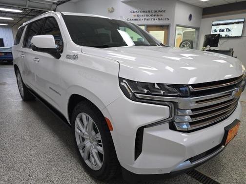 2024 Chevrolet Suburban 4WD High Country