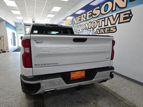 Iridescent Pearl Tricoat 2023 Chevrolet Silverado 1500 LTZ