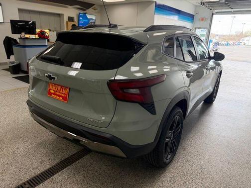 Cacti Green 2026 Chevrolet Trax FWD ACTIV