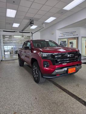 Radiant Red Tintcoat 2026 Chevrolet Colorado Z71