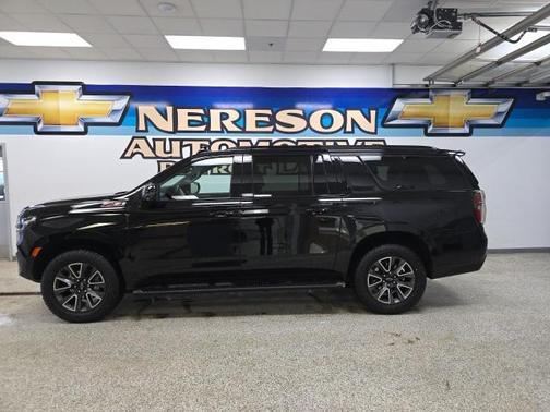 2023 Chevrolet Suburban 4WD Z71