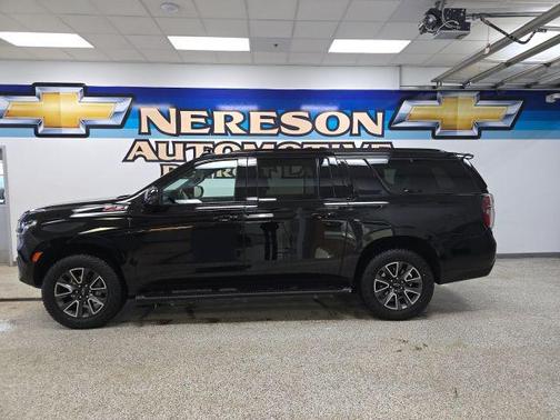 2023 Chevrolet Suburban 4WD Z71