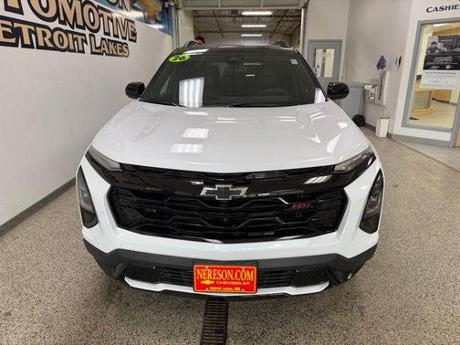 Polar White Tricoat 2026 Chevrolet Equinox AWD RS