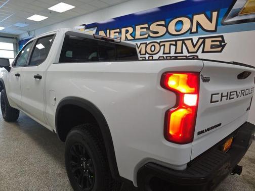 2025 Chevrolet Silverado 1500 ZR2