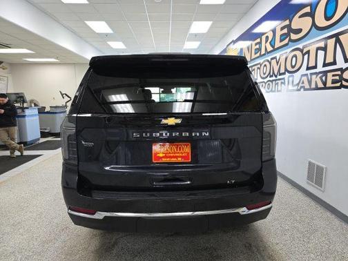 2026 Chevrolet Suburban LT