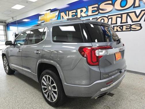 2020 GMC Acadia Denali