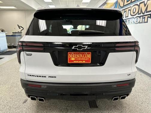2024 Chevrolet Traverse LT