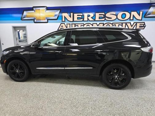 2023 Buick Enclave Essence AWD