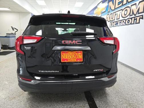 2024 GMC Terrain AWD AT4
