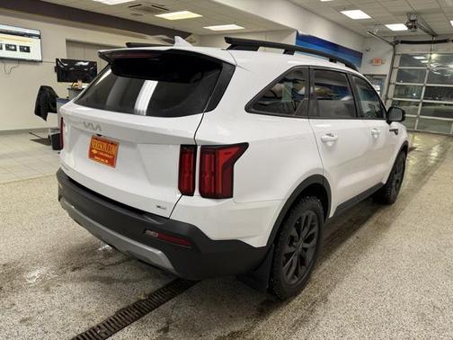 2023 Kia Sorento SX