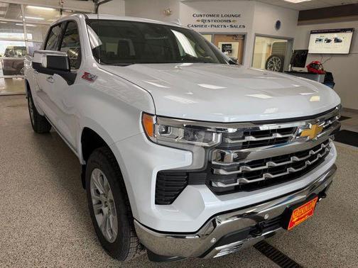 Polar White Tricoat 2026 Chevrolet Silverado 1500 LTZ