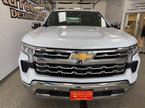 Polar White Tricoat 2026 Chevrolet Silverado 1500 LTZ