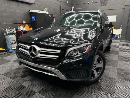 2018 Mercedes-Benz GLC 300 Base 4MATIC