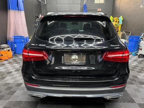 2018 Mercedes-Benz GLC 300 Base 4MATIC