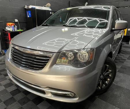 Silver 2014 Chrysler Town & Country S