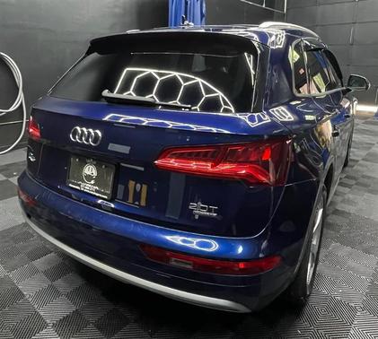 Navarra Blue Metallic 2018 Audi Q5 2.0T Premium