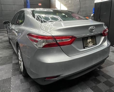 2018 Toyota Camry LE/SE/XLE/L