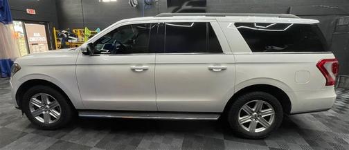 White 2018 Ford Expedition Max XLT